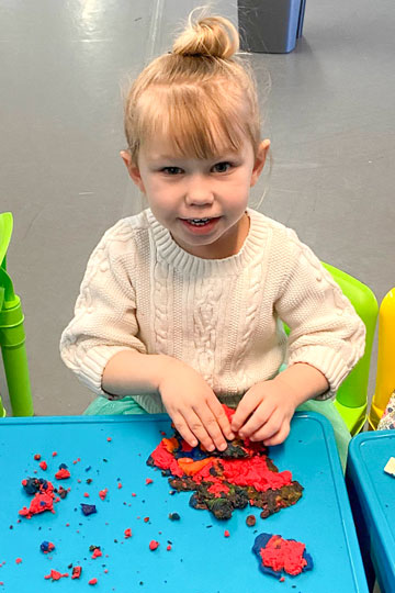 playdoh time at 8-point learning